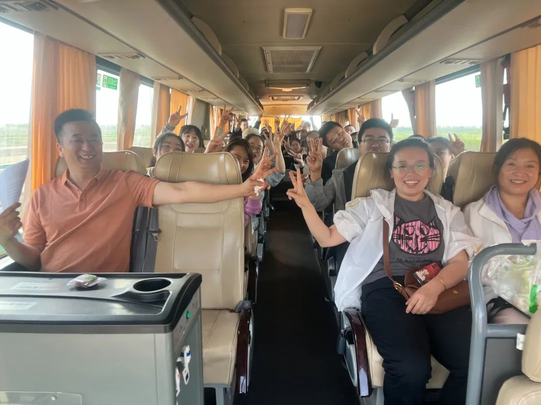 吉元集團組織內(nèi)部人才庫“熔煉團隊 突破自我”戶外拓展活動